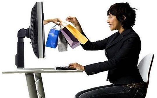 Mua hàng online khiến bạn dễ rơi vào bẫy mua sắm ngay khi nhìn thấy sản phẩm. Vì thế, khi muốn mua thứ gì đó, hãy đợi 48 giờ trước khi hành động.