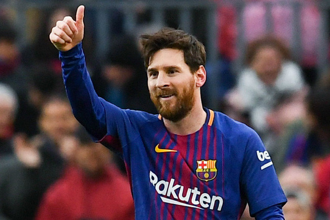 Messi nhiều tiền đến mức anh còn mua lại cả một căn biệt thự bên cạnh vì nhà hàng xóm thường xuyên bật nhạc gây tiếng ồn. Dù không ở nhưng anh vẫn đều đặn chi trả tiền để dọn dẹp những căn nhà này thường xuyên. Ảnh: CNN.