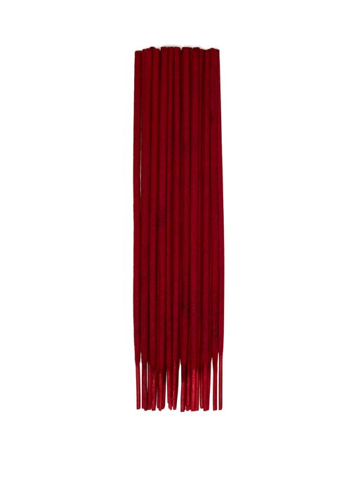 Với tên gọi Inventum bamboo incense sticks, sản phẩm có thiết kế tương đồng với que hương tại Việt Nam.