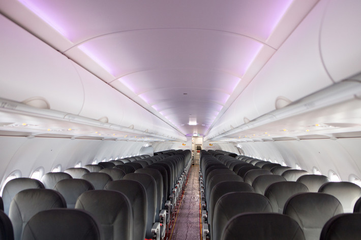 Máy bay A321neo của Vietjet Air có thiết kế thông thoáng với 230 ghế da êm ái, sàn lót thảm cao cấp. Ảnh: Vietjet.