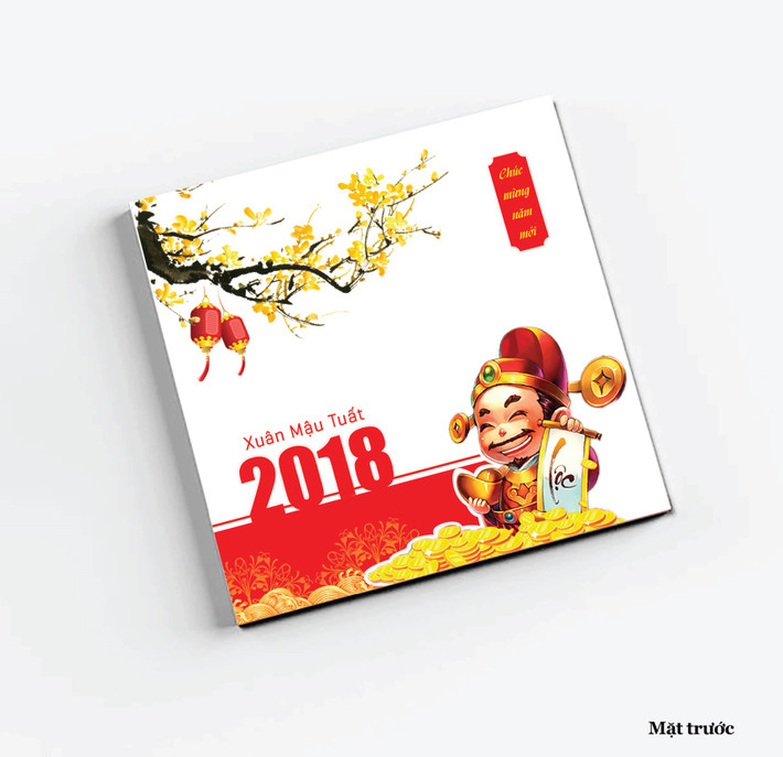 Tặng lịch năm mới nhân dịp Tết đến xuân về từ lâu là một nét đẹp văn hóa của người Việt Nam, thể hiện tấm lòng của người tặng thay cho những lời chúc sức khỏe. Ảnh: In TMT.