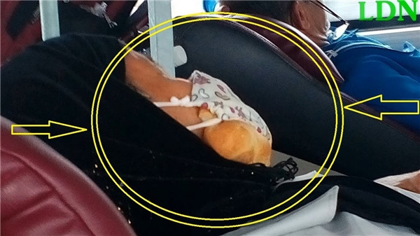 Ngầm nguyên cái bánh mì là hết say luôn bà con nha.