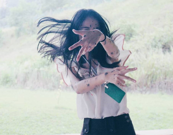 Việc đăng ký thi Hoa hậu Hoàn vũ là một trong những cách mà Evita đáp trả lại tình cảm của fan dành cho mình và cũng chính là thể hiện con người mới của chính cô khi sẵn sàng bước ra thế giới.