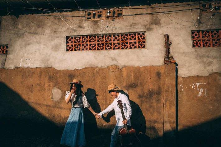 "Ngày đầu Tâm chủ động bắt chuyện trước với mình, cách nói chuyện của cô ấy rất thu hút nên mình rất thích. Dần dần là những buổi hẹn hò và cả hai nảy sinh tình cảm" - Ngọc Trân chia sẻ.