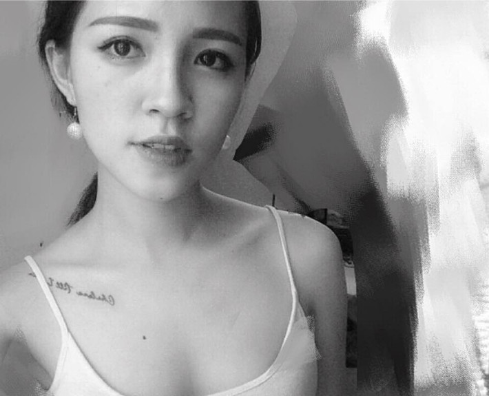 Bên cạnh đó, làn da trắng cùng nụ cười tươi cũng là điểm giúp Phương Lan dễ lấy được thiện cảm từ mọi người.