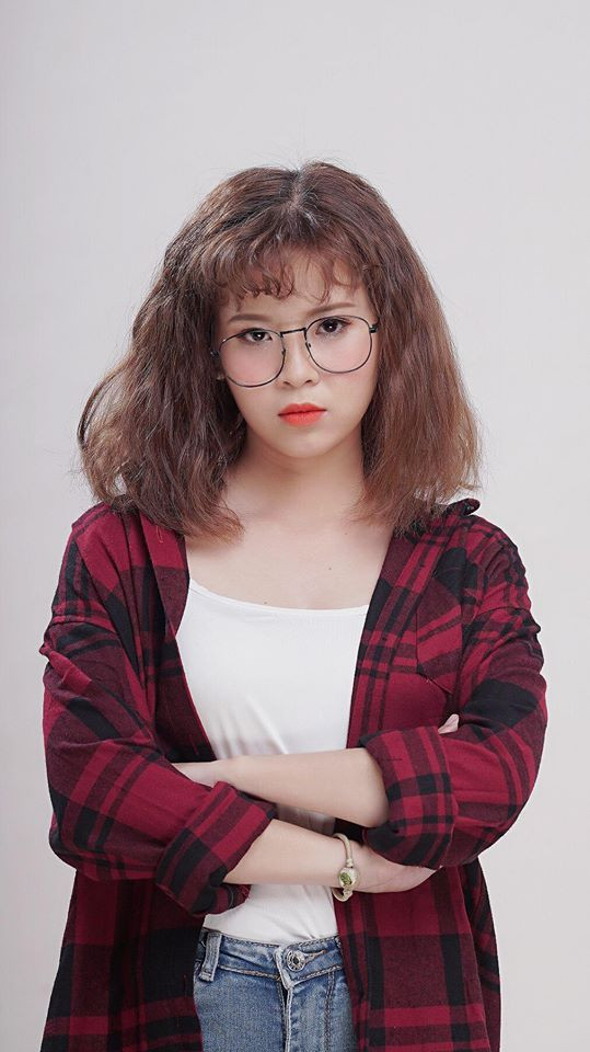 Thúy Kiều cho biết rất vui khi được mọi người chú ý tới mình. Nhiều khi ra đường vẫn có người nhận ra vì họ yêu mến những nhân vật mà cô bạn xinh đẹp này thủ vai. Tuy nhiên, khi theo đuổi nghiệp diễn xuất cũng vô cùng áp lực nhưng may mắn Kiều khi có bạn bè cũng như anh em trong công ty FAPTV hỗ trợ.