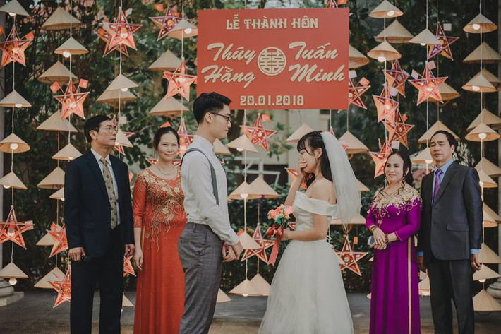 Mới đây, cặp đôi đã về chung một nhà trong một đám cưới hạnh phúc vào đầu năm 2018. Thúy Hằng bảo dù đã là vợ chồng nhưng vẫn sẽ dành thời gian để cùng nhau chinh phục những cung đường mớ, những điểm đến mới.