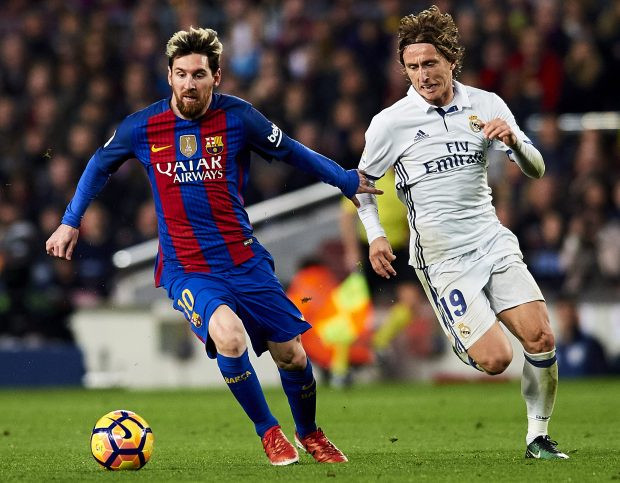 Tin chuyển nhượng cầu thủ từ Diario Gol, Messi câu kéo Luke Modric về Barca sau khi biết được ý định Real của cầu thủ người Croatia này. Ảnh: Diario Gol