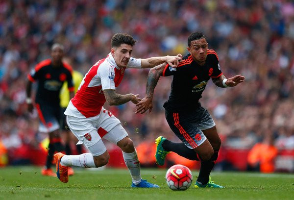 Manchester Evening News tiết lộ, nguồn tin thân cận của Hector Bellerin đã xác nhận M.U đang quan tâm đến cầu thủ này. Ảnh: Manchester Evening News