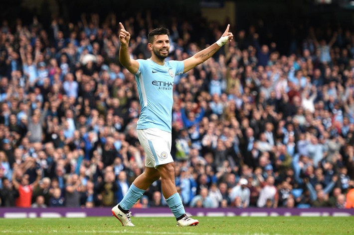 Milan vung 80 triệu bảng mua Aguero: Gã nhà giàu ở Italia đang lên kế hoạch chiêu mộ Aguero ở kỳ chuyển nhượng mùa đông tới, trong trường hợp HLV Guardiola đưa Alexis Sanchez về sân Etihad. Hồi hè, Milan đã chuẩn bị sẵn lời đề nghị để gửi đến Man City, nhưng rốt cuộc Sanchez ở lại Arsenal tạo nên hiệu ứng Domino. Aguero cũng không được phép rời Manchester. Ảnh: Goal
