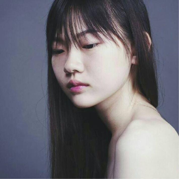 Khuôn mặt Thùy Dương khiến người ta ấn tượng ngay từ lần gặp đầu tiên. Ảnh: Weibo.
