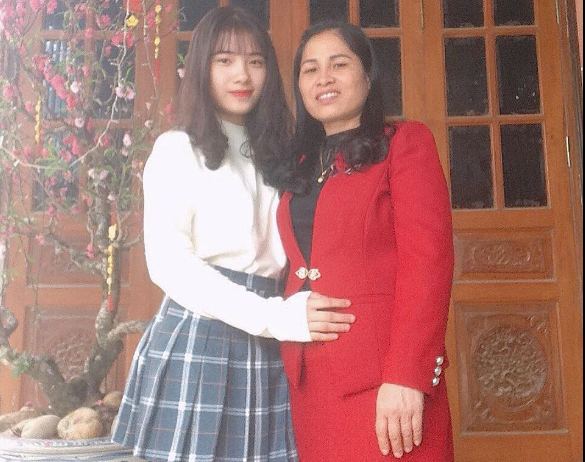 "Đi đâu mọi người cũng nhận ra mình, làm gì cũng phải dè chừng nên đôi khi không được thoải mái cho lắm và đôi lúc mình cũng gặp phải những câu hỏi hết sức khó chịu đến từ bạn bè xa lạ. Thậm chí nhiều người còn sẵn sàng bảo mình là dàn dựng lên câu chuyện để tìm cách nổi tiếng". Thanh Thảo cho biết thêm.
