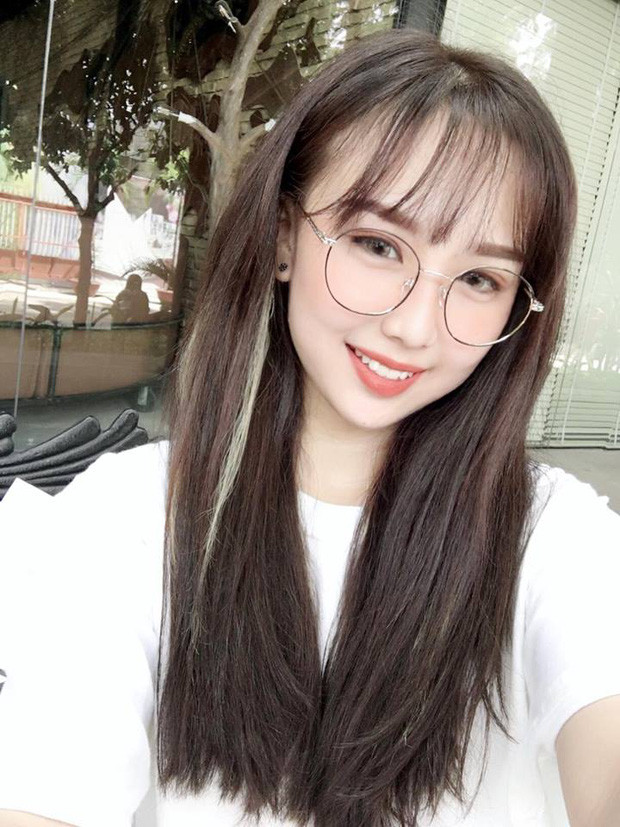 Có thể bằng cách tự dựng lên các mâu thuẫn, cố ý nhắc đến nhau trên MXH khiến cư dân mạng tranh cãi, từ đó Linh Ka và Thanh Thanh đều trở thành cái tên gây chú ý dù theo hướng không mấy tích cực. Ảnh trong bài: Facebook nhân vật.