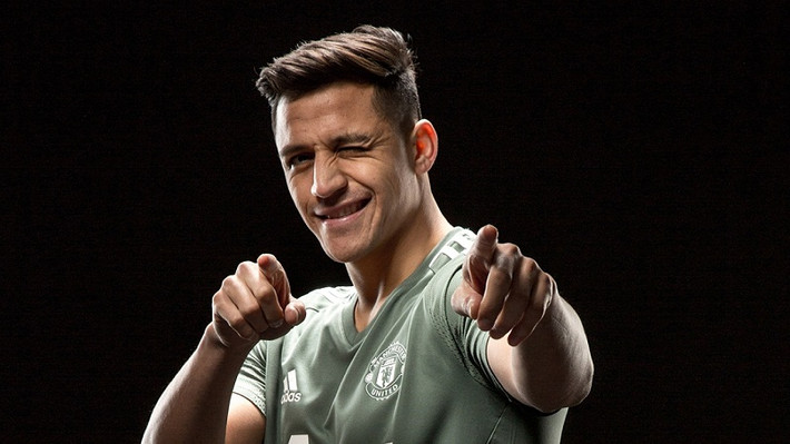 Tin chuyển nhượng bóng đá mới nhất từ Manchester, Mourinho hết lời ca ngợi Sanchez sau khi có buổi tập đầu tiên cùng với các đồng đội tại M.U. Ảnh:MUFC.