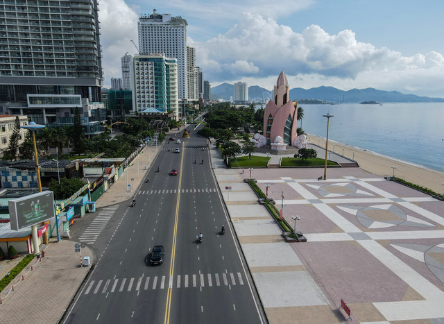 Phó thủ tướng: 'Khoanh vùng hẹp hay rộng đều phải quản lý chặt chẽ' - Hình 2 Pho thu tuong: 'Khoanh vung hep hay rong deu phai quan ly chat che'-Hinh-2