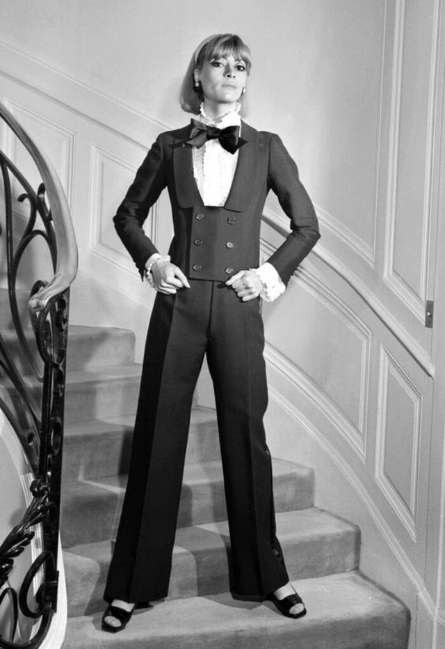 7 lời khuyên thời trang không bao giờ lỗi thời của Yves Saint Laurent - Hình 4 7 loi khuyen thoi trang khong bao gio loi thoi cua Yves Saint Laurent-Hinh-4