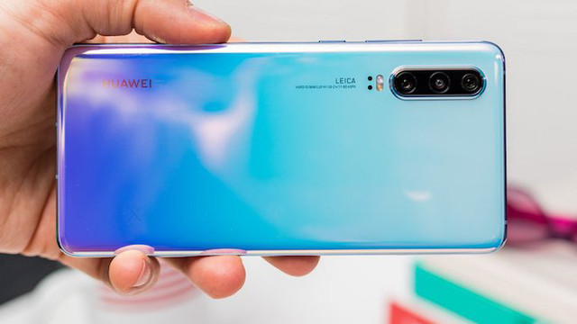 Top smartphone đẹp thanh lịch, đúng "trend" chào đón Tết - Hình 3 Top smartphone dep thanh lich, dung