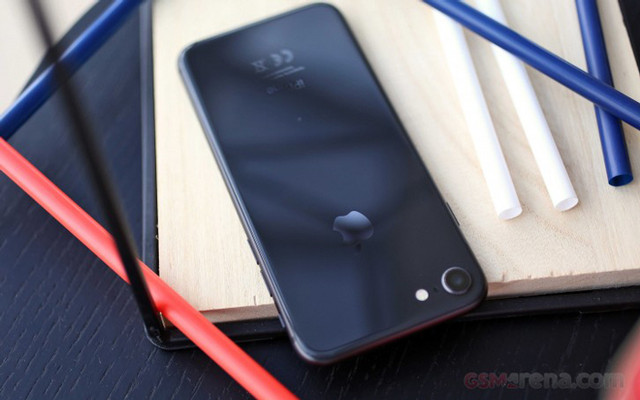 Lộ tin "sốt dẻo" về iPhone 9 sắp ra mắt - Hình 2 Lo tin