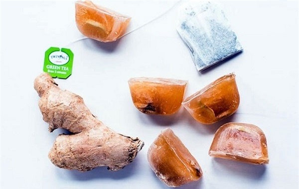 Bất ngờ với công thức đá lạnh giúp da mịn màng căng bóng - Hình 3 Bat ngo voi cong thuc da lanh giup da min mang cang bong-Hinh-3