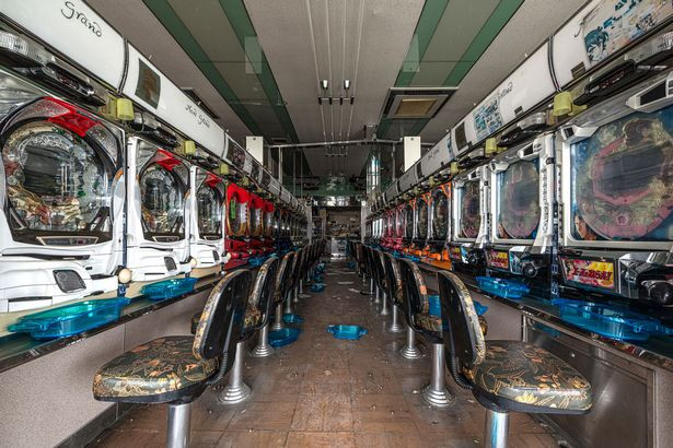 "Run bắn" khám phá những nơi bị bỏ hoang đáng sợ nhất Trái đất - Hình 3