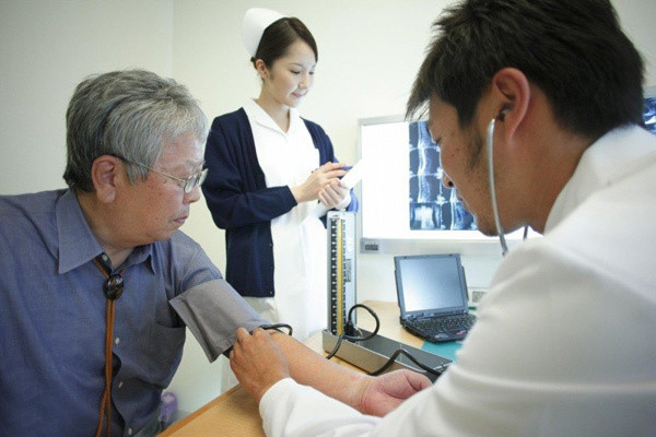 3 tín hiệu, 4 việc cần làm ngay... cấp cứu nhồi máu não 3 tin hieu, 4 viec can lam ngay... cap cuu nhoi mau nao