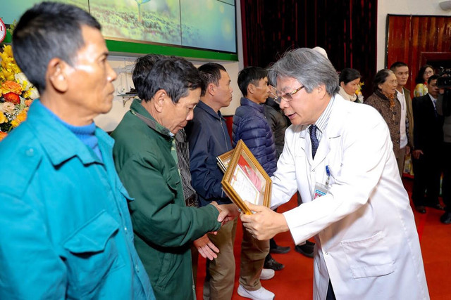 Những người mẹ nén nỗi đau đồng ý hiến tạng con - Hình 2 Nhung nguoi me nen noi dau dong y hien tang con-Hinh-2
