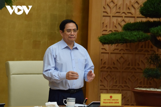 Thủ tướng: Tháo gỡ vướng mắc, thúc đẩy nhanh sản xuất vắc xin trong nước Thu tuong: Thao go vuong mac, thuc day nhanh san xuat vac xin trong nuoc