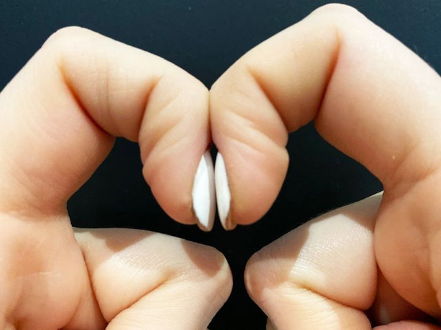 Cách tự kiểm tra, phát hiện sớm 2 loại bệnh ung thư phổ biến - Hình 2 Cach tu kiem tra, phat hien som 2 loai benh ung thu pho bien-Hinh-2