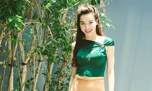 Hồ Ngọc Hà mặc tinh tế, đẹp ngây ngất đi sự kiện