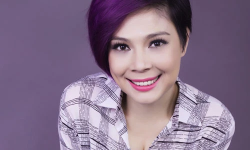 Thanh Thảo tặng quà fan nhân dịp sinh nhật vào ngày 8/3