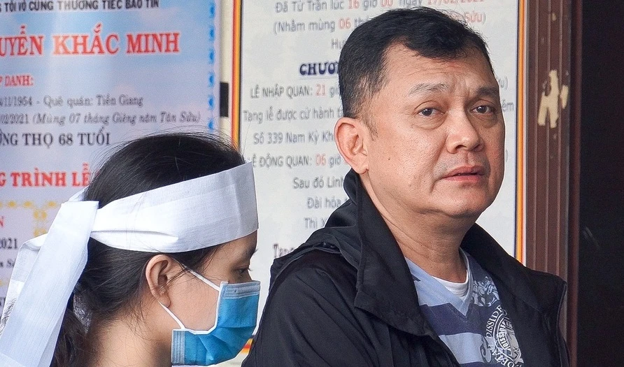 NSƯT Hữu Châu, Quốc Thuận xót xa viếng diễn viên Hải Đăng