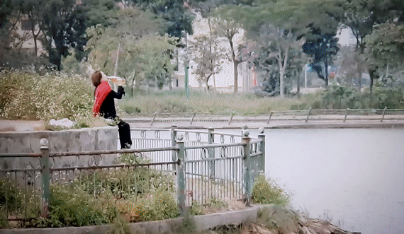 "Hướng dương ngược nắng" tập 38: Bà Cúc ngã quỵ khi Châu tự tử "Hướng dương ngược nắng" tập 38: Bà Cúc ngã quỵ khi Châu tự tử ảnh 1