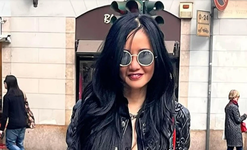 Hồng Nhung lạ lẫm, Hà Thanh Xuân rạng rỡ giữa tin đồn ly hôn