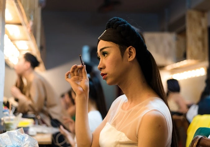 Dàn diễn viên hài miền Nam tất bật diễn kịch trước Tết Canh Tý