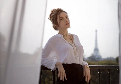 Lý Nhã Kỳ gây thương nhớ với ảnh đẹp mê hoặc