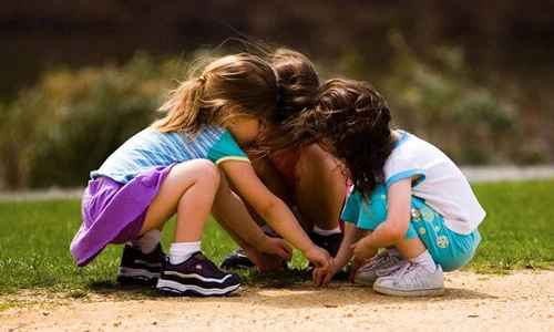 Muốn con thành công, giàu tình cảm hãy áp dụng 17 tuyệt chiêu này