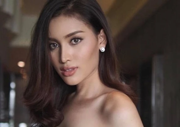 Vẻ đẹp bốc lửa của tân Hoa hậu chuyển giới Thái Lan 2018 