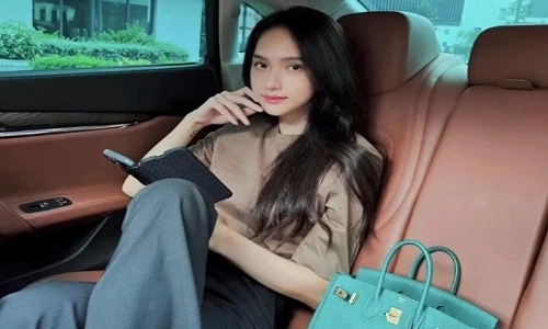 Từ ngày tái xuất, Hương Giang lên đồ giản dị vẫn đẹp "phát hờn"