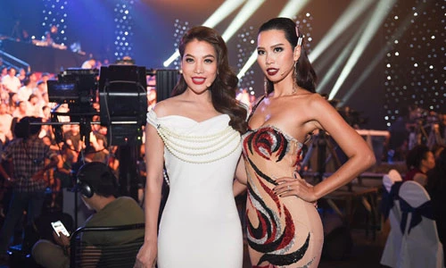 Trương Ngọc Ánh khoe dáng gợi cảm ở Hoa khôi áo dài