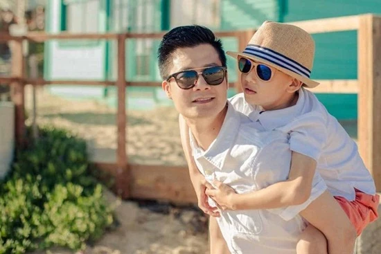 Quang Dũng và ký ức cắn nát tay mẹ, hai lần suýt chết