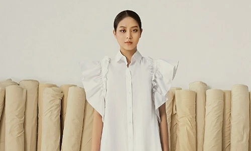 Hoa hậu Thanh Thủy xinh đẹp với trang phục của NTK Công Trí 