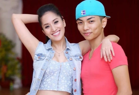 Phan Hiển nịnh bà xã Khánh Thi sau ồn ào hôn nhân