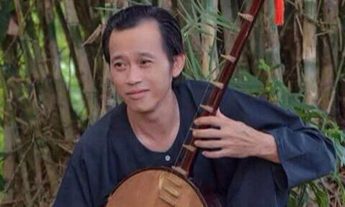 Ảnh dân dã đậm chất quê của “vua hài” Hoài Linh