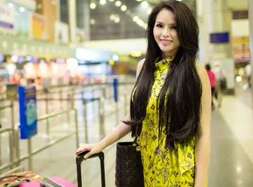 Lại Hương Thảo lên đường thi Miss World