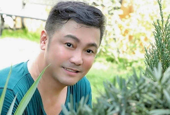 52 tuổi chưa vợ, Lý Hùng xuất hiện với ngoại hình khác lạ