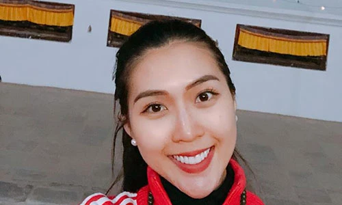 Tường Linh hành hương đến Nepal ngày đầu năm cầu bình an