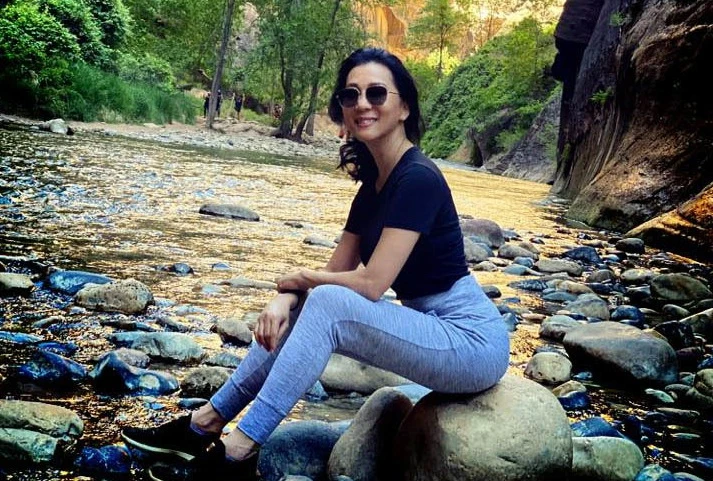 MC Kỳ Duyên khỏe khoắn, quyến rũ gây mê ở tuổi U60