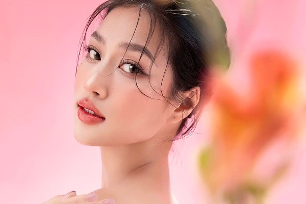 Hoa hậu Đoàn Thiên Ân xinh bất ngờ trong bộ ảnh mới