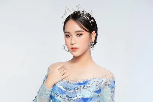 Mỹ nhân 14 tuổi làm giám khảo Hoa hậu Môi trường VN là ai?