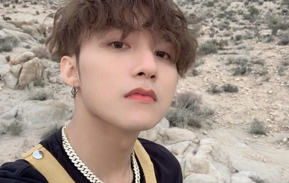 Ảnh Sơn Tùng M-TP cực yêu ở hậu trường thực hiện MV "khủng"